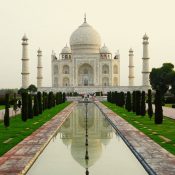 delhi agra tour by bus