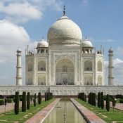 Delhi to Agra tour package one day by volvo bus